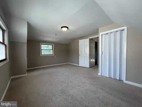 Bedroom - 9717 Dilston Rd, Silver Spring, MD 20903 photo 8 of 10