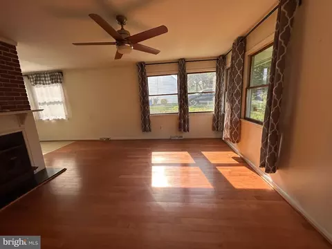 Living - 9717 Dilston Rd, Silver Spring, MD 20903 photo 6 of 10