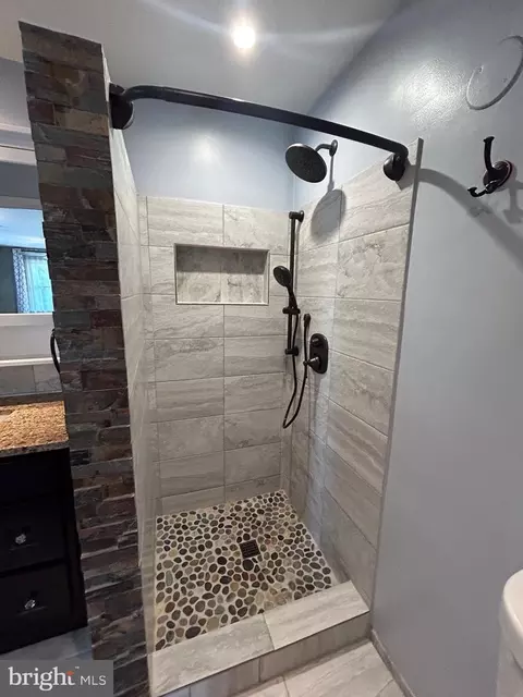 Bath - 9717 Dilston Rd, Silver Spring, MD 20903 photo 5 of 5