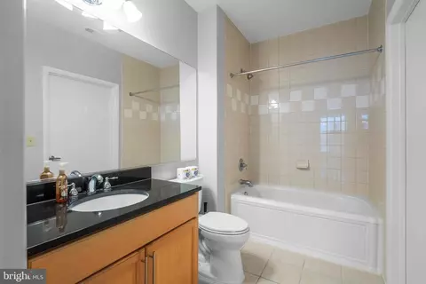 Bath - 1201 E West Hwy #307, Silver Spring, MD 20910 photo 1 of 1