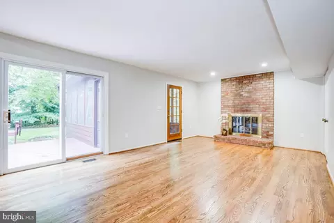 13217 Rippling Brook Dr, Silver Spring, MD 20906 photo 8