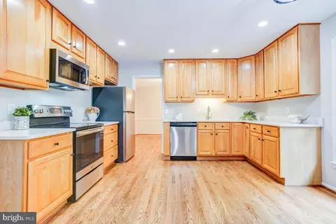 13217 Rippling Brook Dr, Silver Spring, MD 20906 photo 4