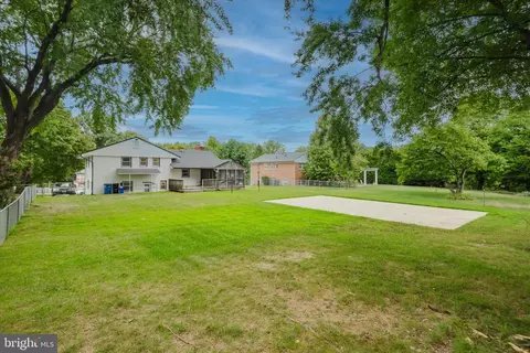 Exterior - 1113 Tanley Rd, Silver Spring, MD 20904 photo 4 of 5