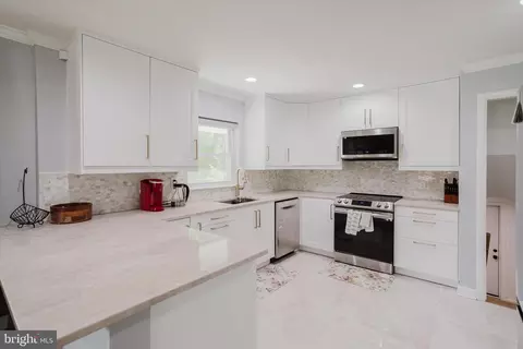 Kitchen - 1113 Tanley Rd, Silver Spring, MD 20904 photo 1 of 2