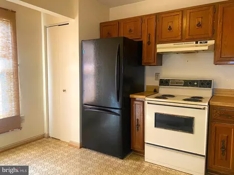 12019 Bronzegate Pl #102, Silver Spring, MD 20904 photo 11