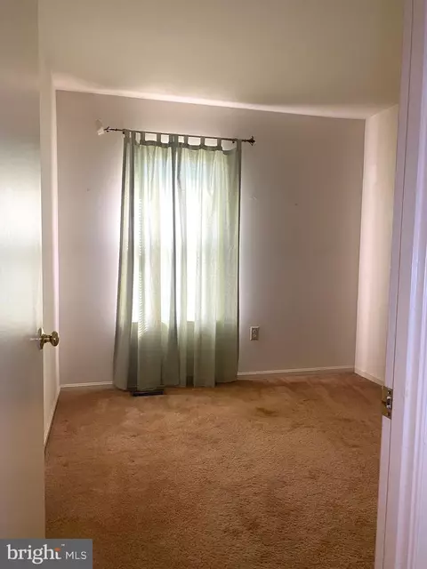 12019 Bronzegate Pl #102, Silver Spring, MD 20904 photo 15