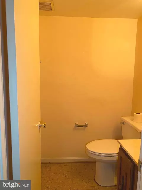 12019 Bronzegate Pl #102, Silver Spring, MD 20904 photo 29