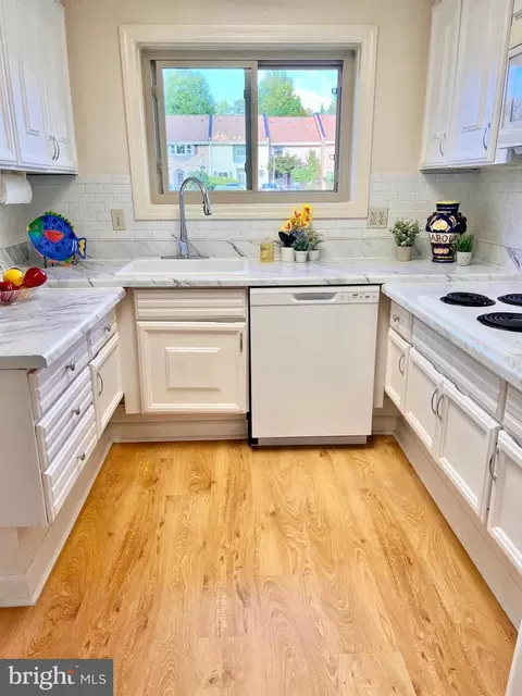 3478 Chiswick Ct #41-D, Silver Spring, MD 20906 photo 2