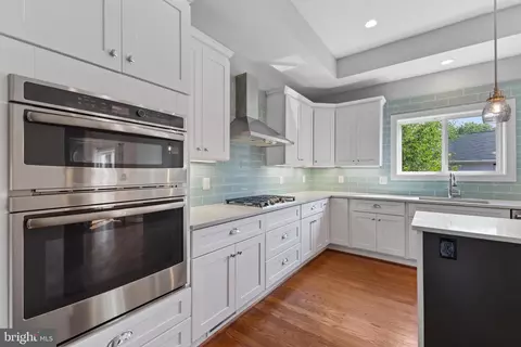 2608 Summer Hill Ct, Silver Spring, MD 20904 photo 29