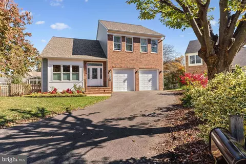 2608 Summer Hill Ct, Silver Spring, MD 20904 photo 9
