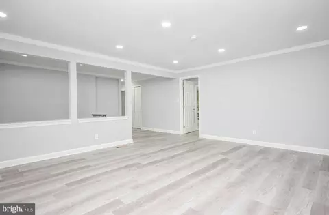 Living - 11538 Highview Ave, Silver Spring, MD 20902 photo 3 of 6