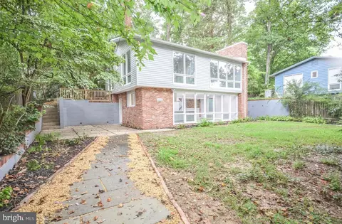 Exterior - 11538 Highview Ave, Silver Spring, MD 20902 photo 2 of 11