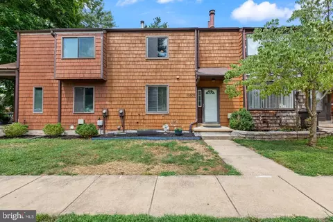 13309 Woodruff Ct, Germantown, MD 20874
