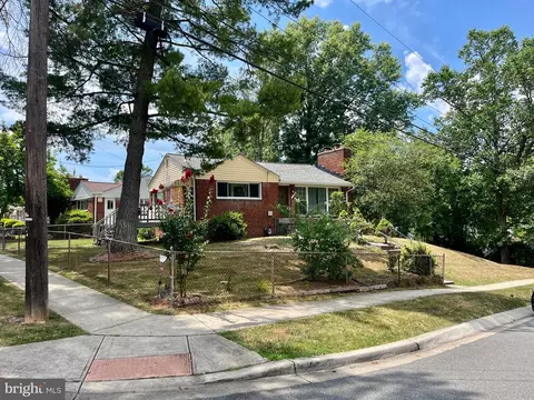 2500 Evans Dr, Silver Spring, MD 20902