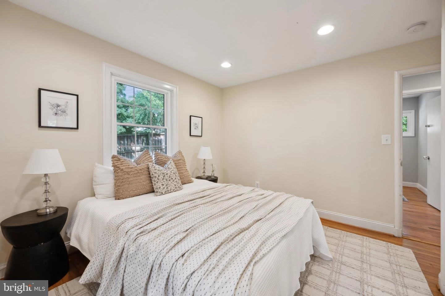 Bedroom - 2201 Luzerne Ave, Silver Spring, MD 20910 photo 3 of 10