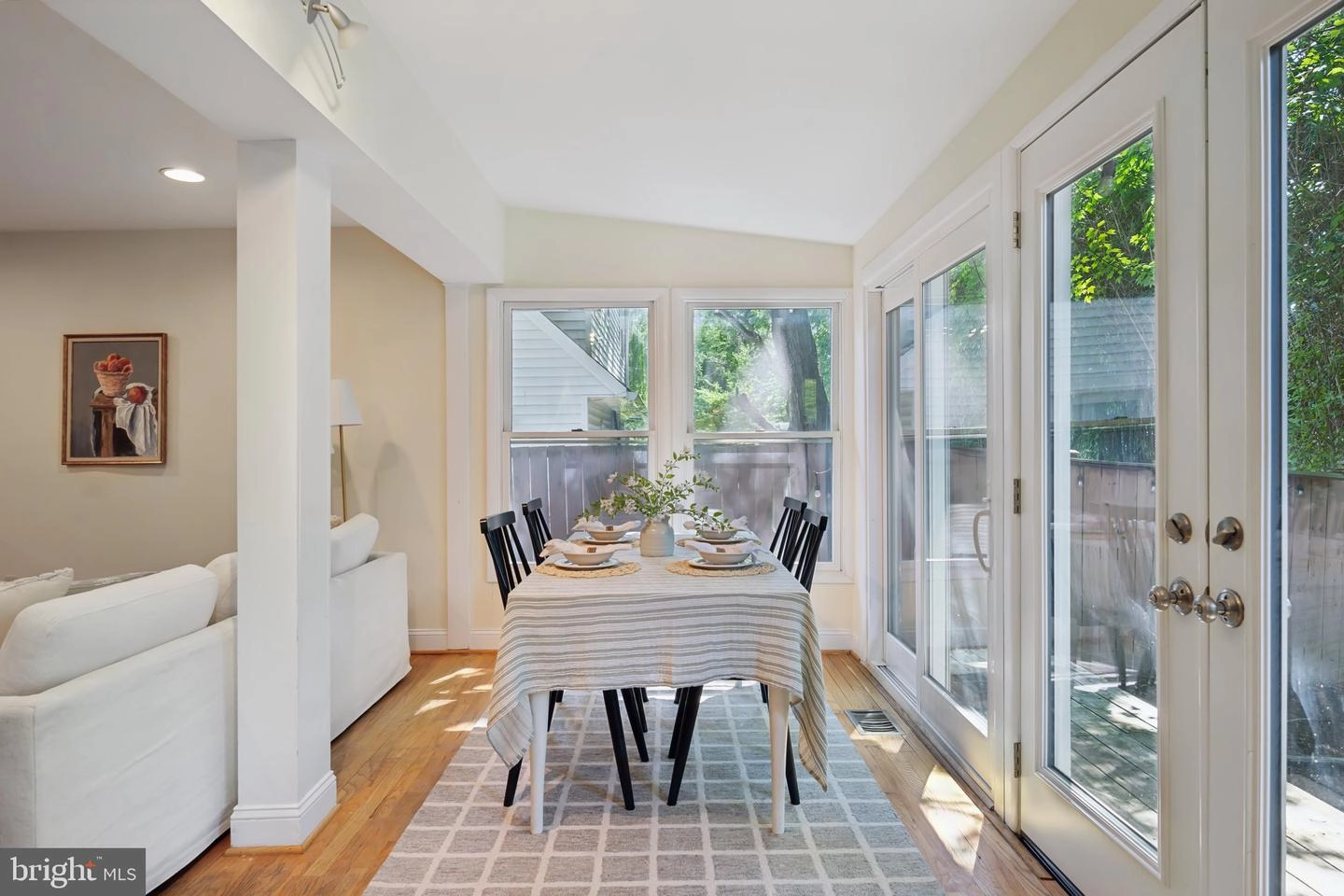 Dining - 2201 Luzerne Ave, Silver Spring, MD 20910 photo 1 of 4