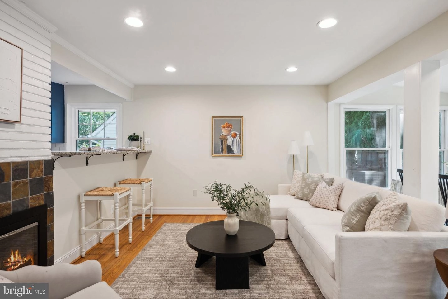 Living - 2201 Luzerne Ave, Silver Spring, MD 20910 photo 5 of 5