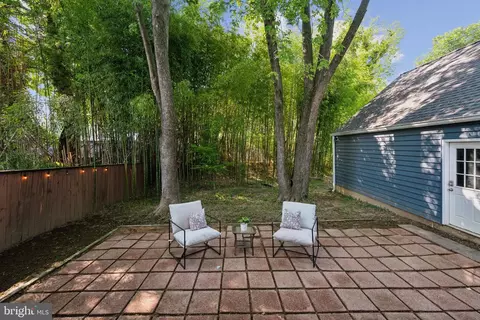 Exterior - 2201 Luzerne Ave, Silver Spring, MD 20910 photo 6 of 6
