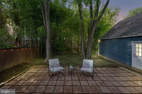 Exterior - 2201 Luzerne Ave, Silver Spring, MD 20910 photo 4 of 6