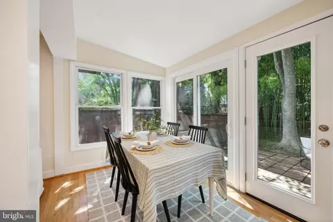 Dining - 2201 Luzerne Ave, Silver Spring, MD 20910 photo 2 of 4