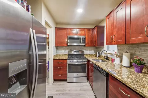 Kitchen - 1305 Alderton Ln, Silver Spring, MD 20906 photo 1 of 2