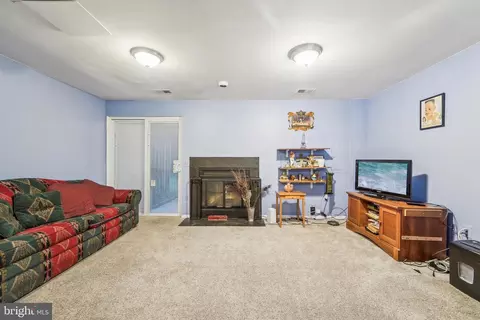 Living - 1305 Alderton Ln, Silver Spring, MD 20906 photo 1 of 1