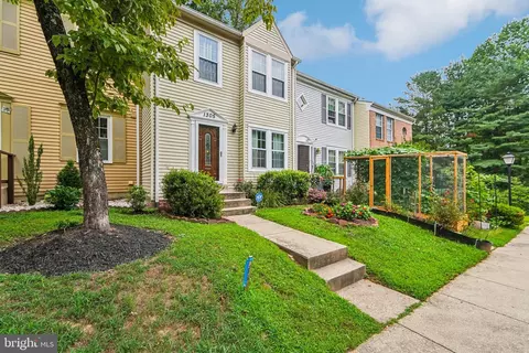 Exterior - 1305 Alderton Ln, Silver Spring, MD 20906 photo 2 of 8