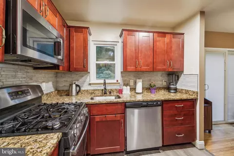 Kitchen - 1305 Alderton Ln, Silver Spring, MD 20906 photo 2 of 2