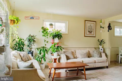227 Hannes St, Silver Spring, MD 20901 photo 5