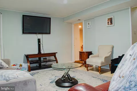 227 Hannes St, Silver Spring, MD 20901 photo 29