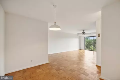 Living - 575 Thayer Ave #801, Silver Spring, MD 20910 photo 5 of 6