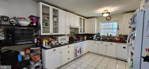 2607 Elmont St, Silver Spring, MD 20902 photo 3