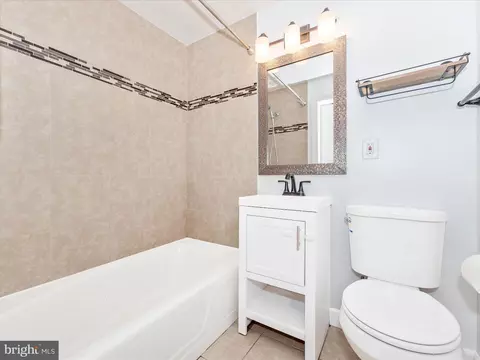Bath - 22121 Dickerson Rd, Dickerson, MD 20842 photo 1 of 3