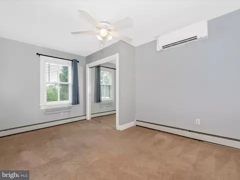 Bedroom - 22121 Dickerson Rd, Dickerson, MD 20842 photo 9 of 10