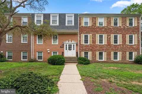 744 Quince Orchard Blvd #744-10, Gaithersburg, MD 20878