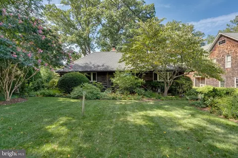 6610 Western Ave, Chevy Chase, MD 20815