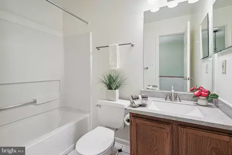 9033 Saffron Ln, Silver Spring, MD 20901 photo 23