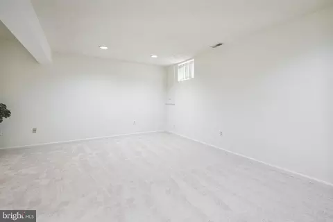 9033 Saffron Ln, Silver Spring, MD 20901 photo 25
