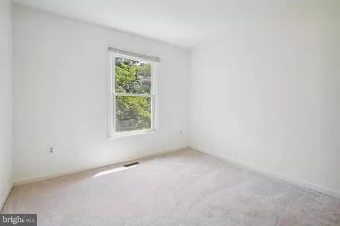 9033 Saffron Ln, Silver Spring, MD 20901 photo 21