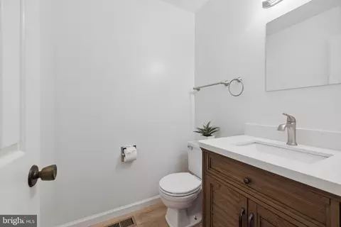 Entry Way - 10905 Pebble Run Dr, Silver Spring, MD 20902 photo 2 of 2