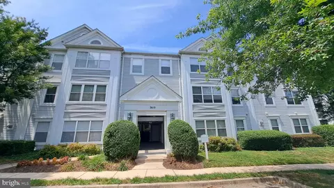 2610 Camelback Ln #4, Silver Spring, MD 20906
