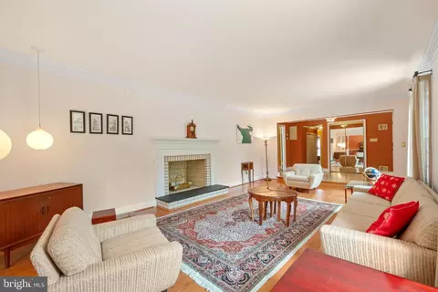 Living - 15205 Baughman Dr, Silver Spring, MD 20906 photo 1 of 7