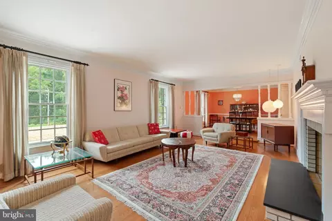 Living - 15205 Baughman Dr, Silver Spring, MD 20906 photo 5 of 7