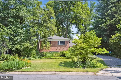 6007 Kirby Rd, Bethesda, MD 20817