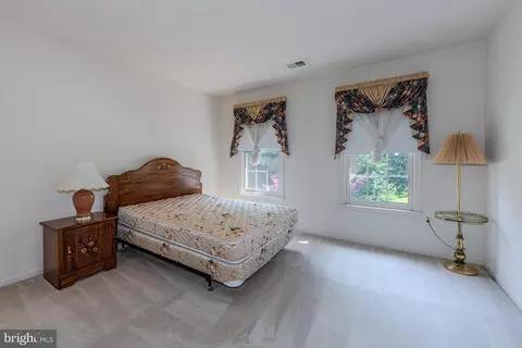 Bedroom - 15020 Notley Rd, Silver Spring, MD 20905 photo 5 of 8