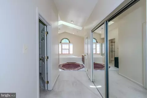 Entry Way - 15020 Notley Rd, Silver Spring, MD 20905 photo 7 of 10
