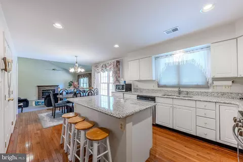 Kitchen - 15020 Notley Rd, Silver Spring, MD 20905 photo 3 of 3