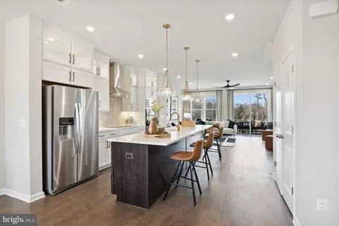 26463 Sir Jamie Ter, Damascus, MD 20872