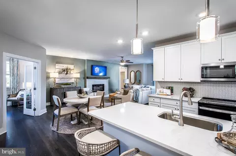 13220 Petrel St #4202, Clarksburg, MD 20871