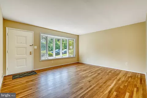 2641 Cory Ter, Silver Spring, MD 20902 photo 3